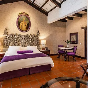 Cruces Boutique 5* Antigua